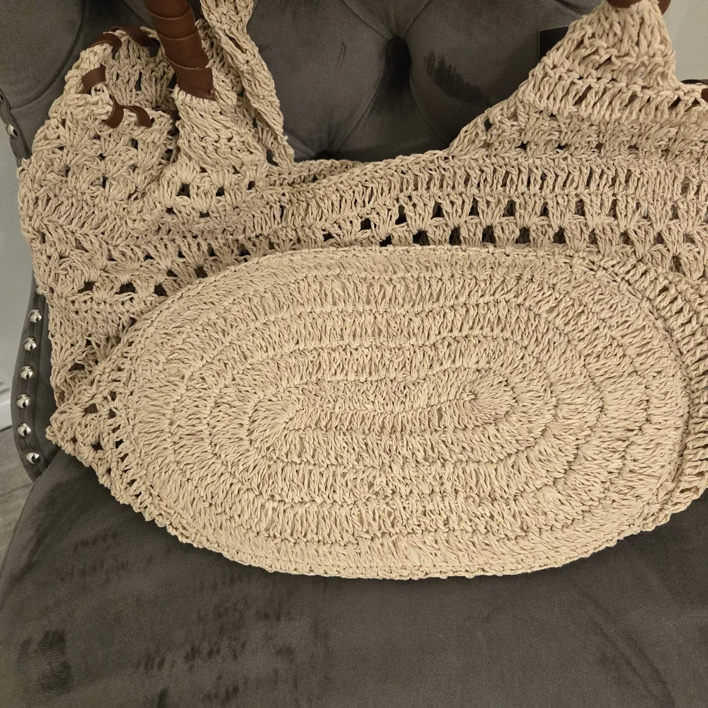 BCBG Generation Tan and Brown Raffia Tote Bag NEW - Picture 7 of 15